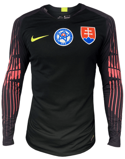 Dres čierny